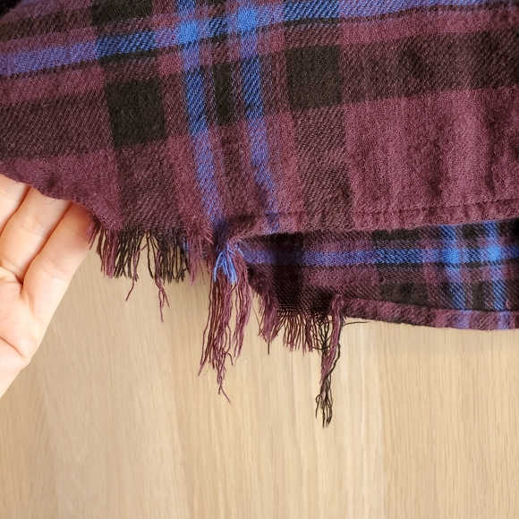 AE Pullover Flannel - Picture 4 of 6